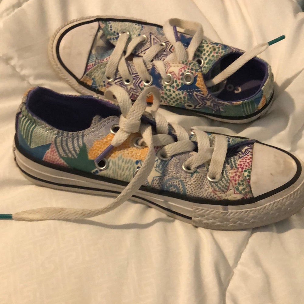 Converse size 11 unisex